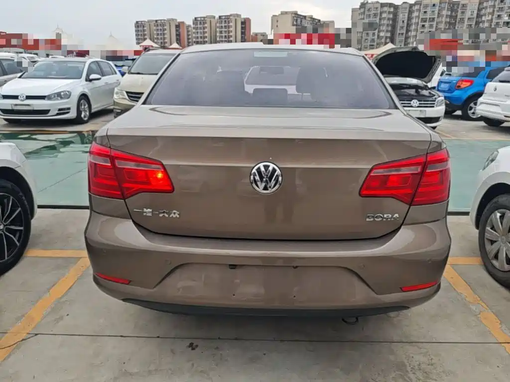 Volkswagen Bora — миниатюра 6