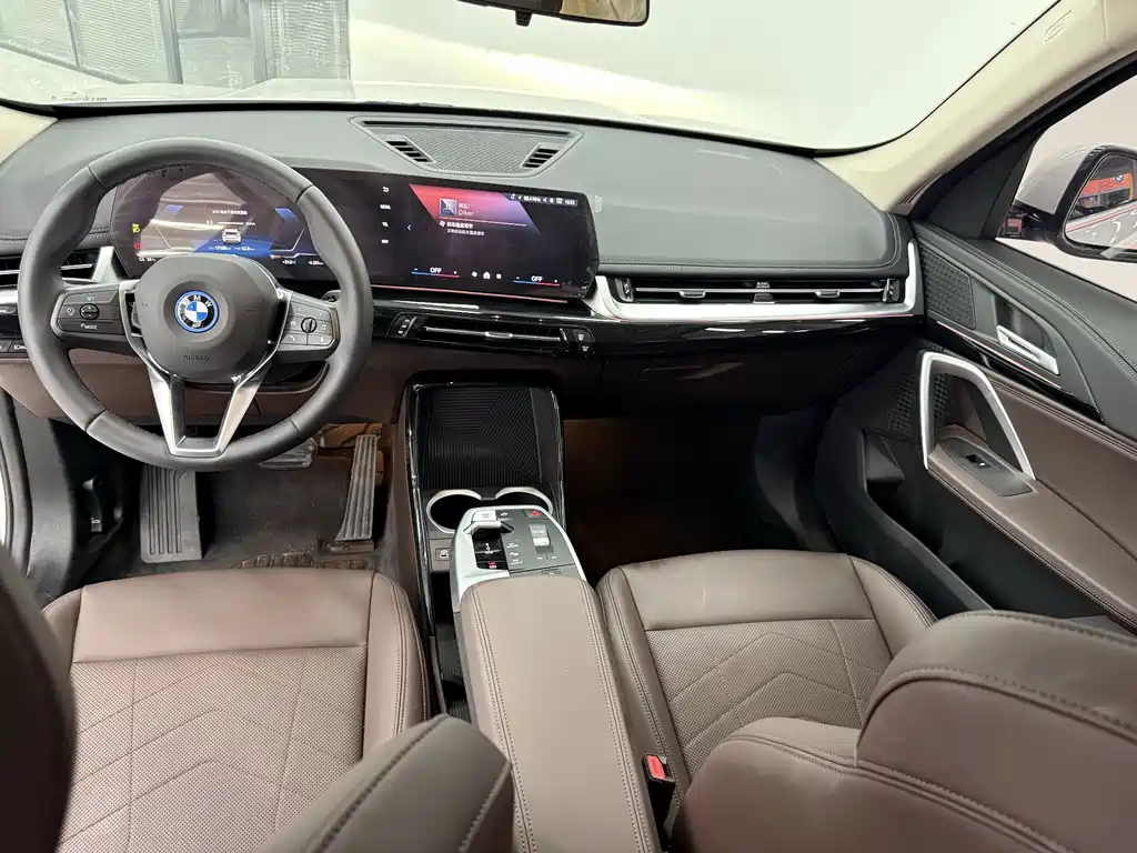 BMW iX1 — миниатюра 26