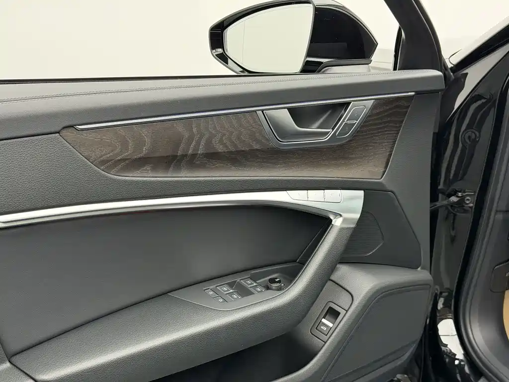 Audi A6L — миниатюра 13
