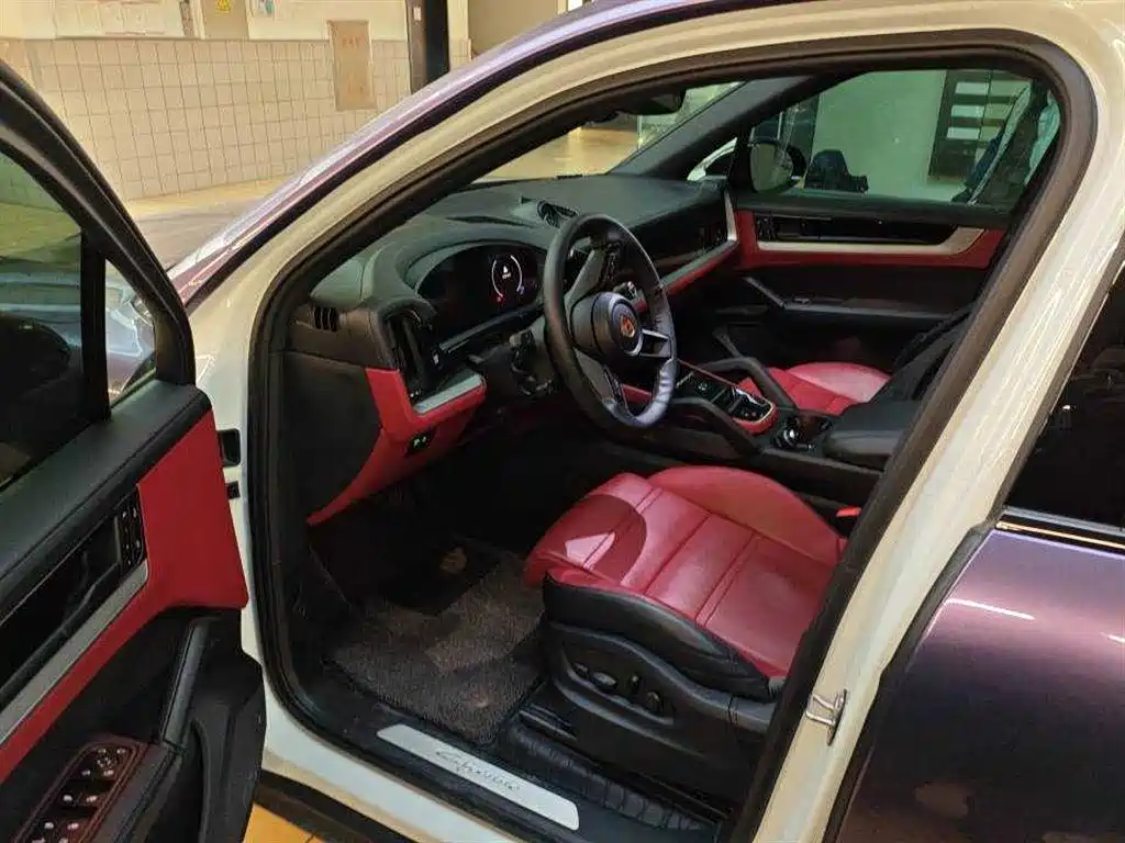 PORSCHE CAYENNE NEW ENERGY