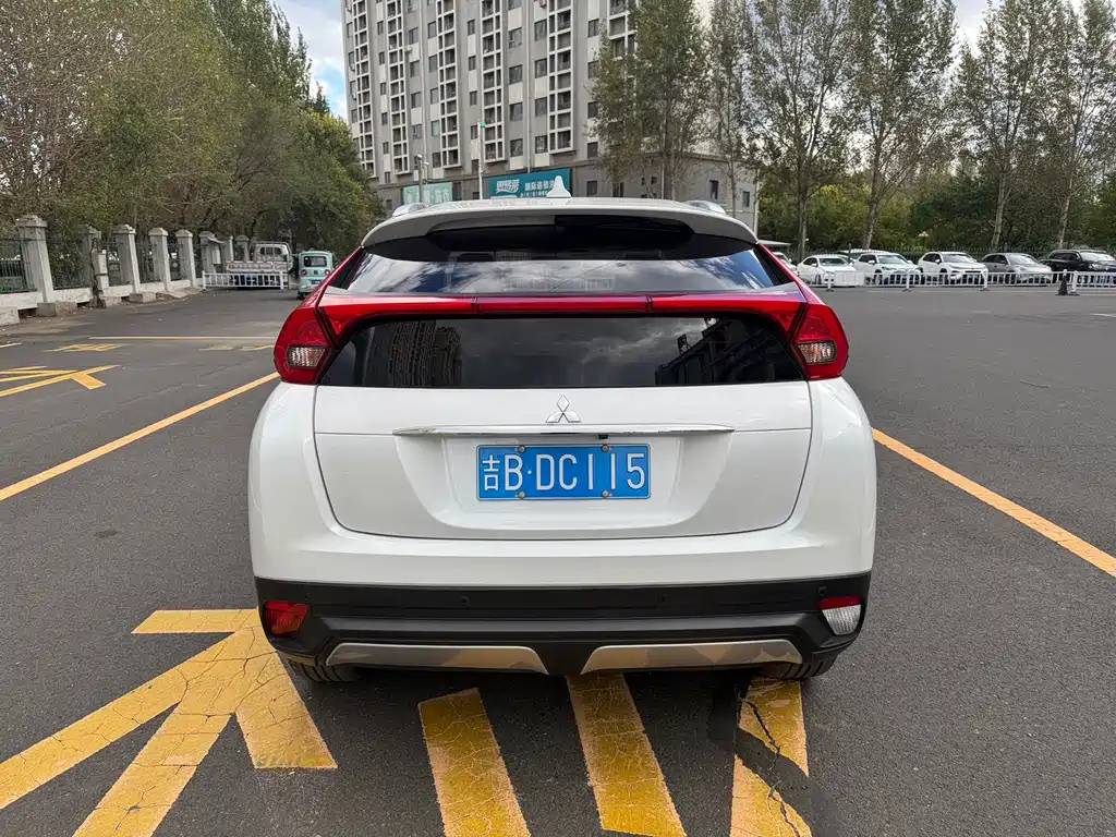 Mitsubishi Eclipse Cross — миниатюра 4