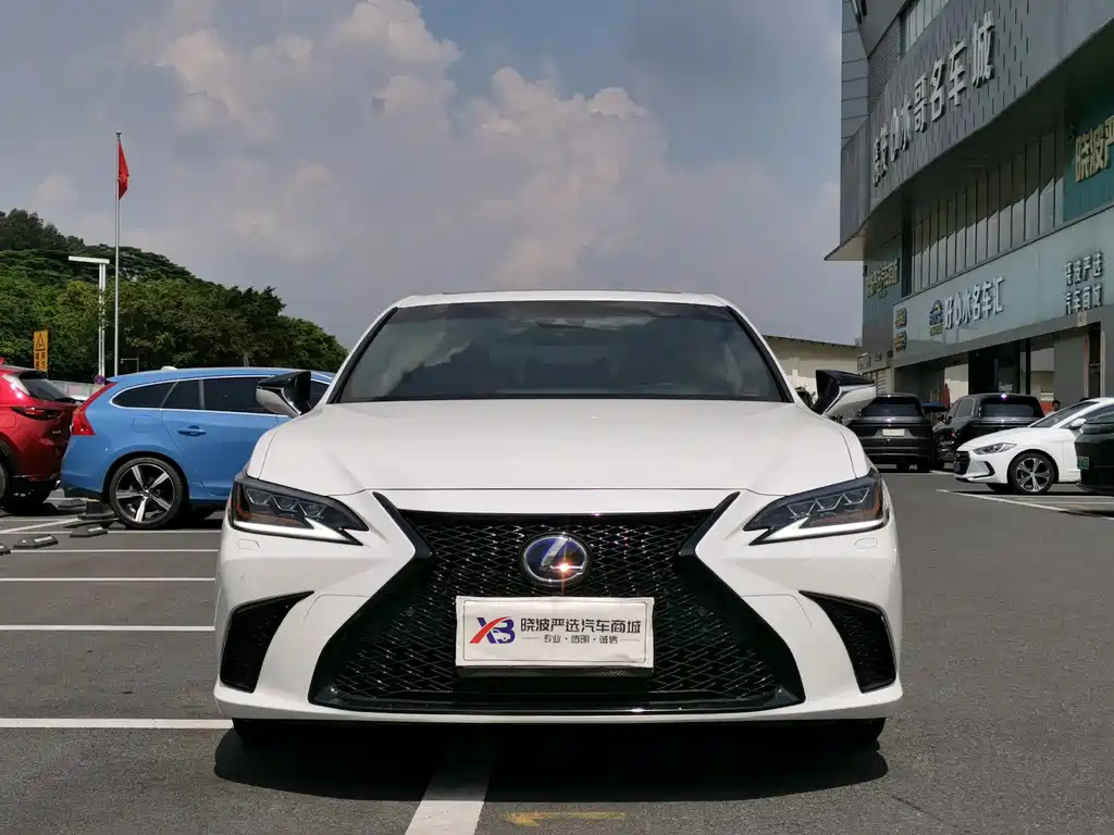 Lexus ES — миниатюра 3