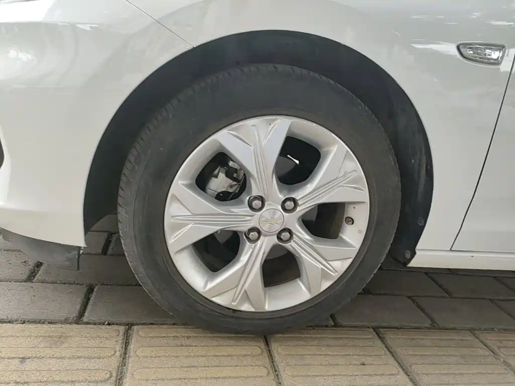 Chevrolet Cavalier — миниатюра 23