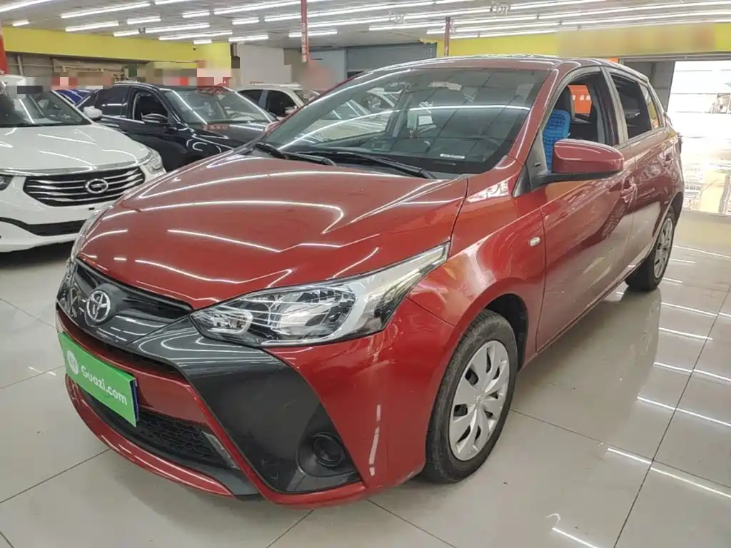 Toyota Yaris L — миниатюра 2
