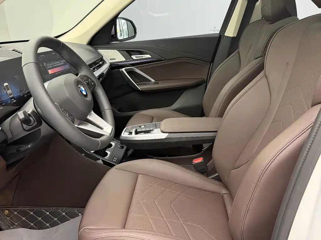 BMW X1 — миниатюра 10