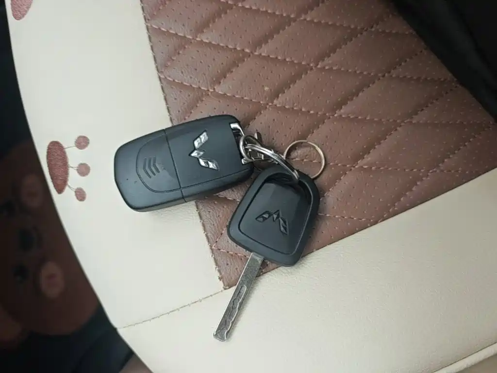 Wuling MINIEV — миниатюра 9