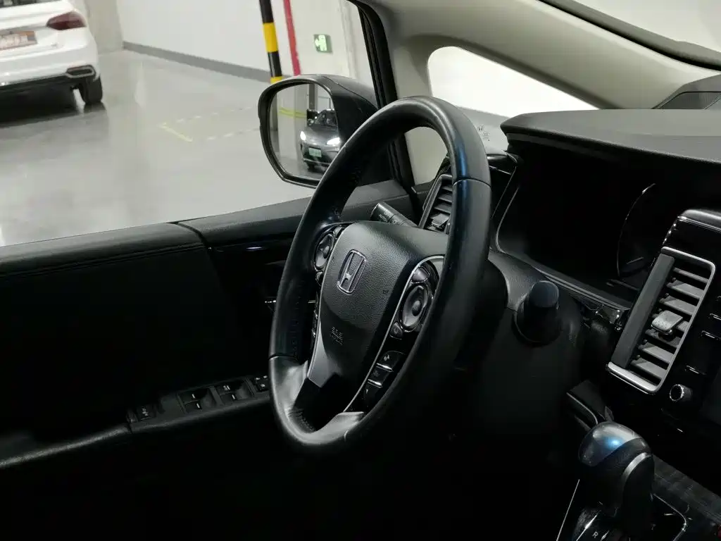 Honda Elysion — миниатюра 22