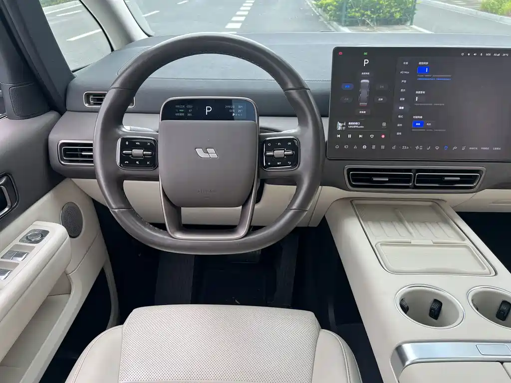 Li Auto Li MEGA — миниатюра 15