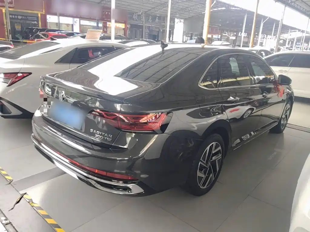 Volkswagen Sagitar — миниатюра 7