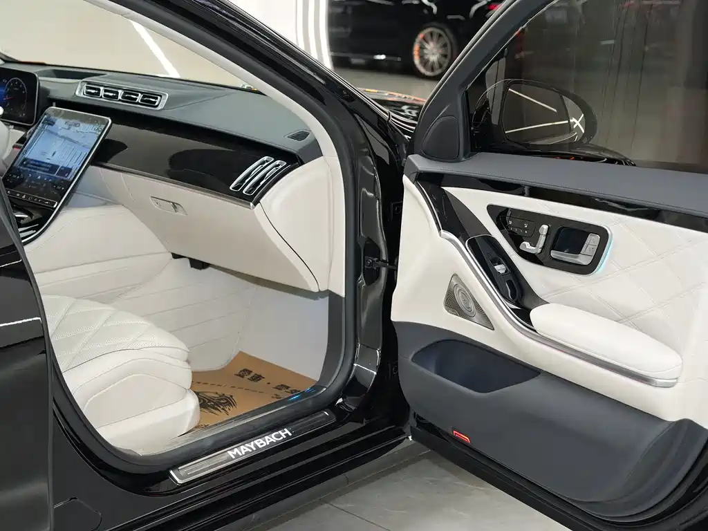 Mercedes-Benz S-Class — миниатюра 18
