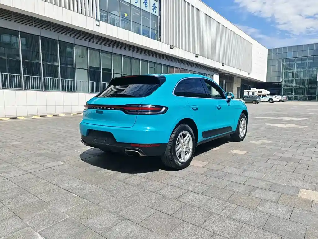 Porsche Macan — миниатюра 7