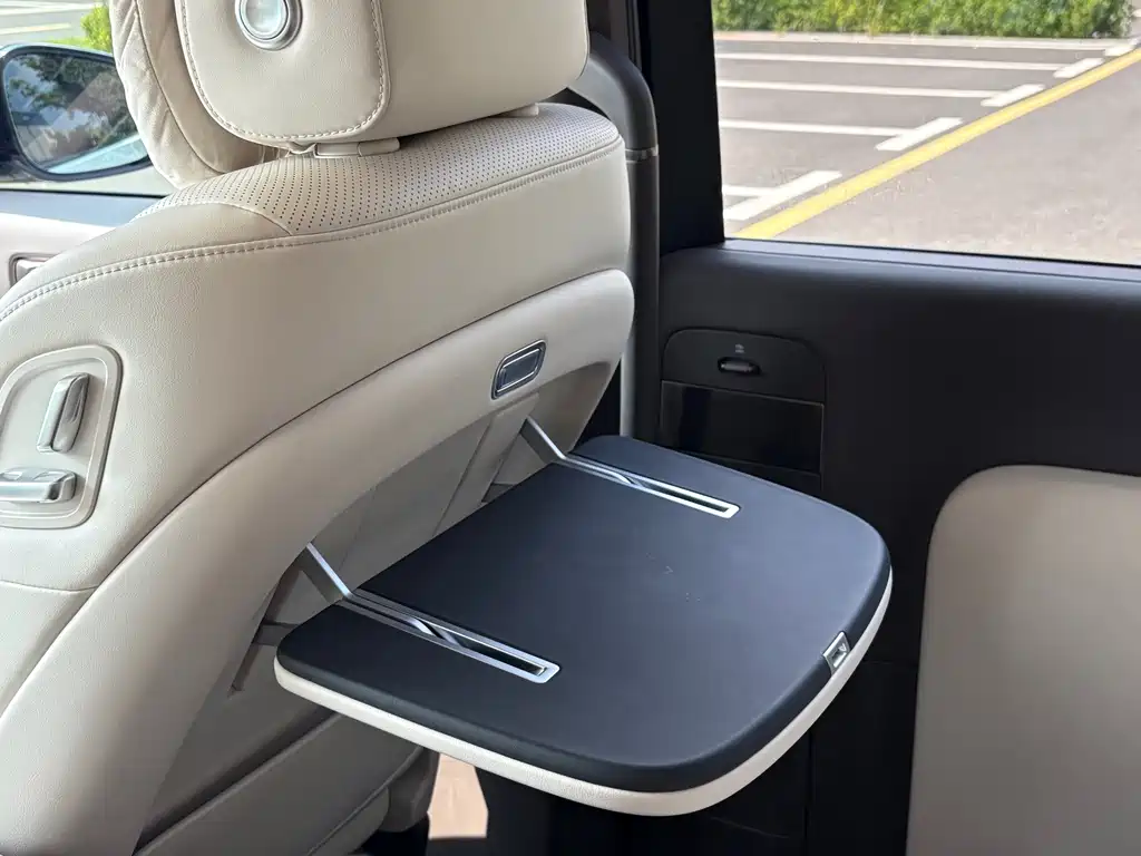 Li Auto Li MEGA — миниатюра 12
