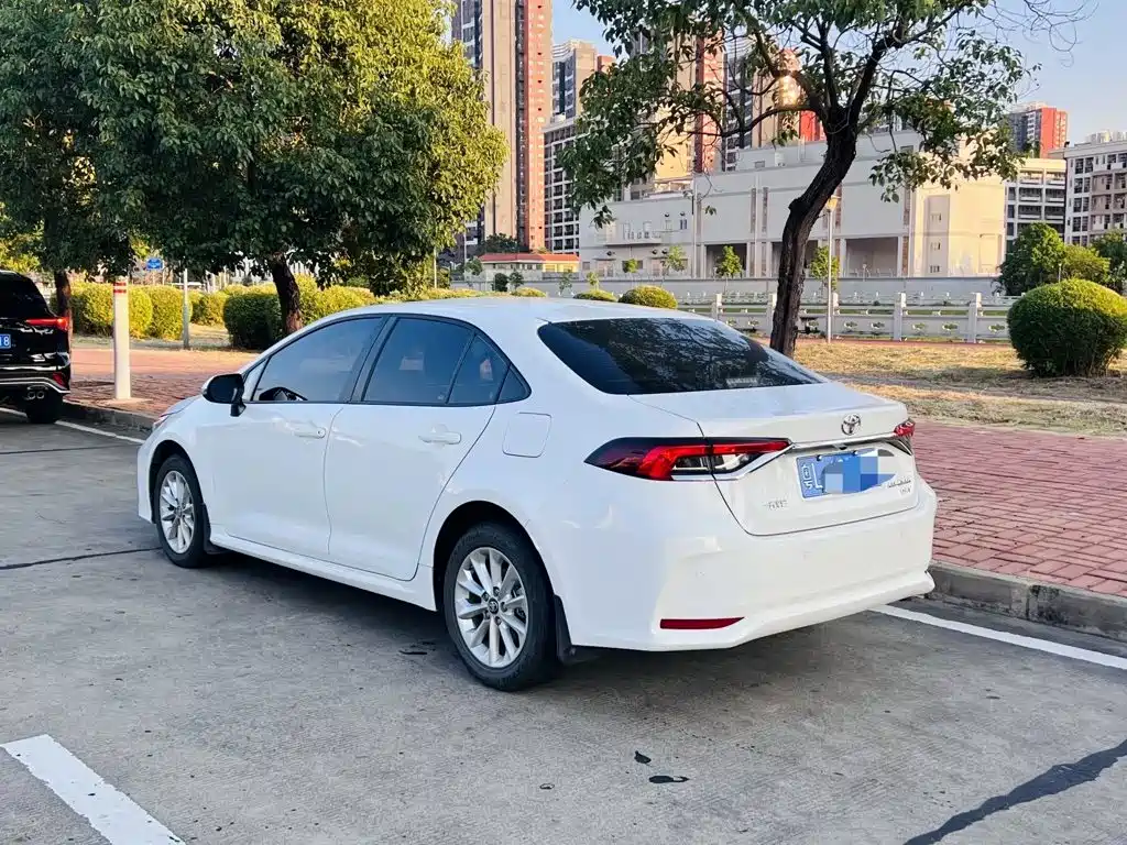 Toyota Corolla — миниатюра 3
