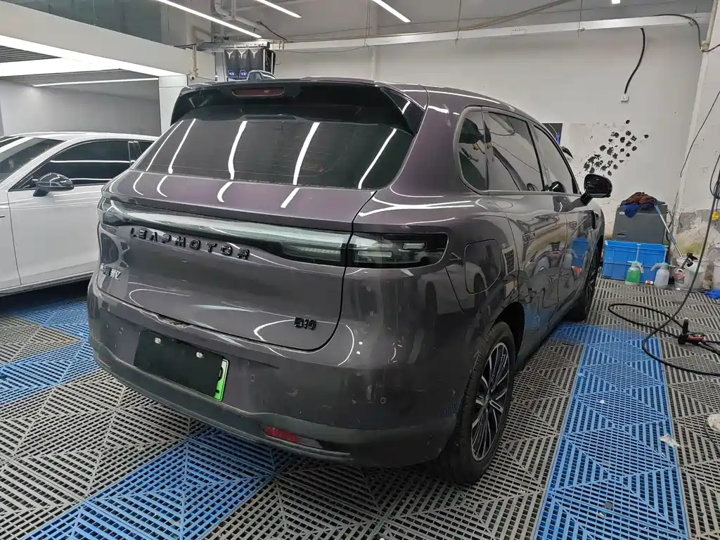 Leapmotor Leapmotor B10 — миниатюра 5