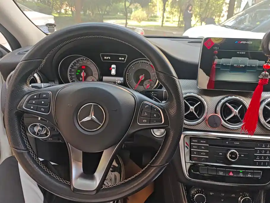 Mercedes-Benz GLA — миниатюра 15