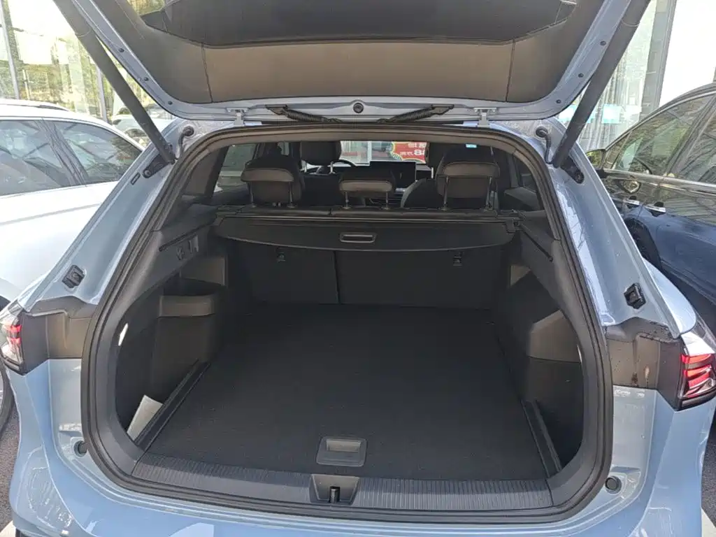 Volkswagen Tiguan L — миниатюра 19