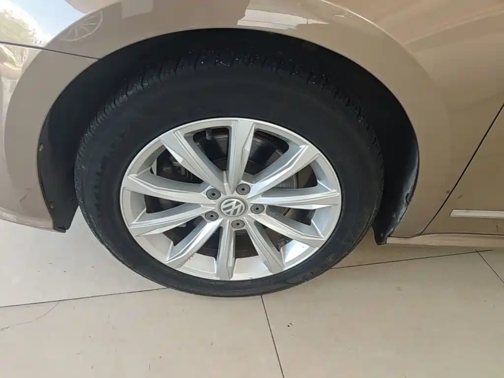 Volkswagen Passat — миниатюра 23