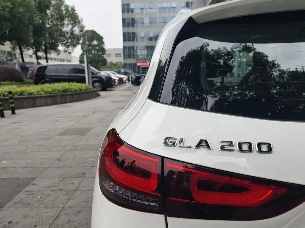 Mercedes-Benz GLA — миниатюра 20