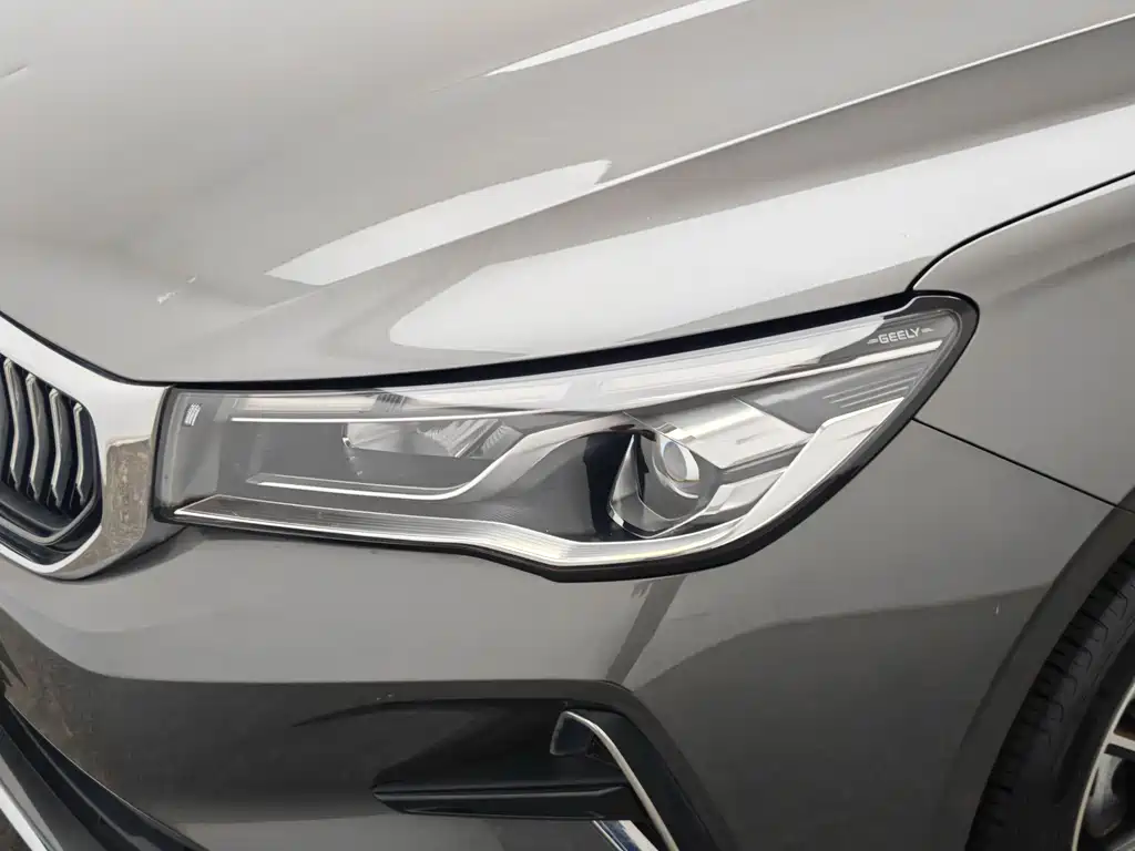 Geely Emgrand — миниатюра 8