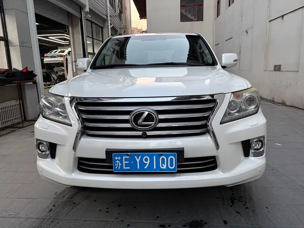 Lexus LX 2013 570