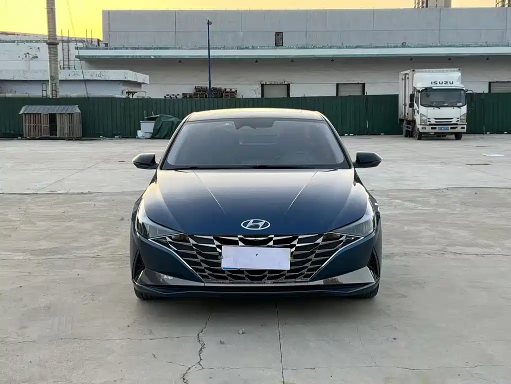 Hyundai Elantra — миниатюра 2