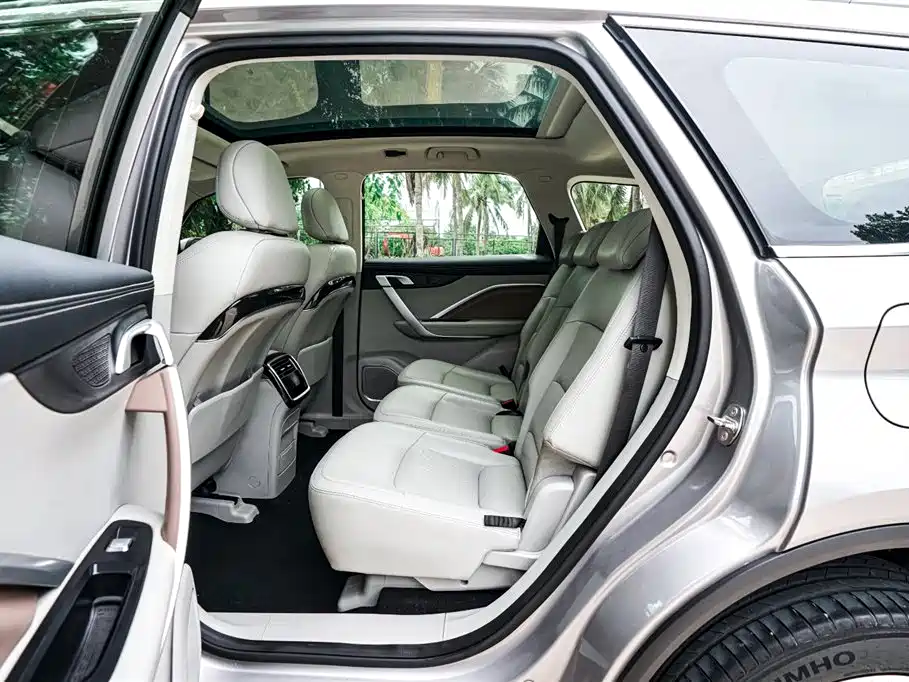 Geely Jia Ji New Energy — миниатюра 18