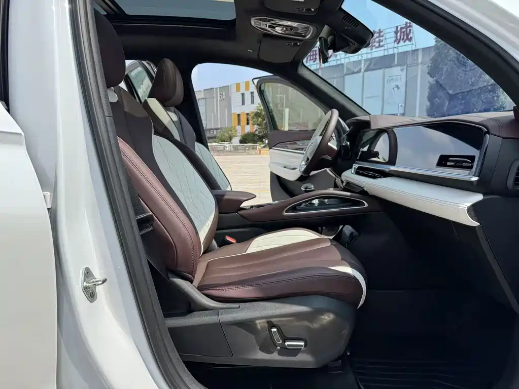 Geely Xingyue L — миниатюра 29