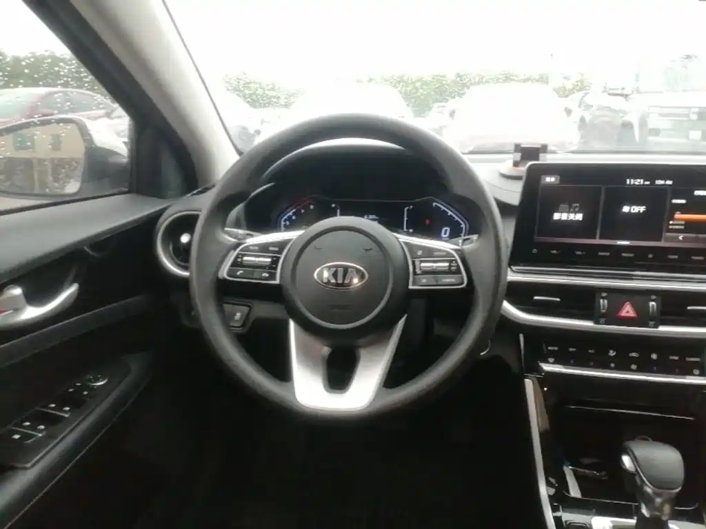 Kia K3 — миниатюра 11