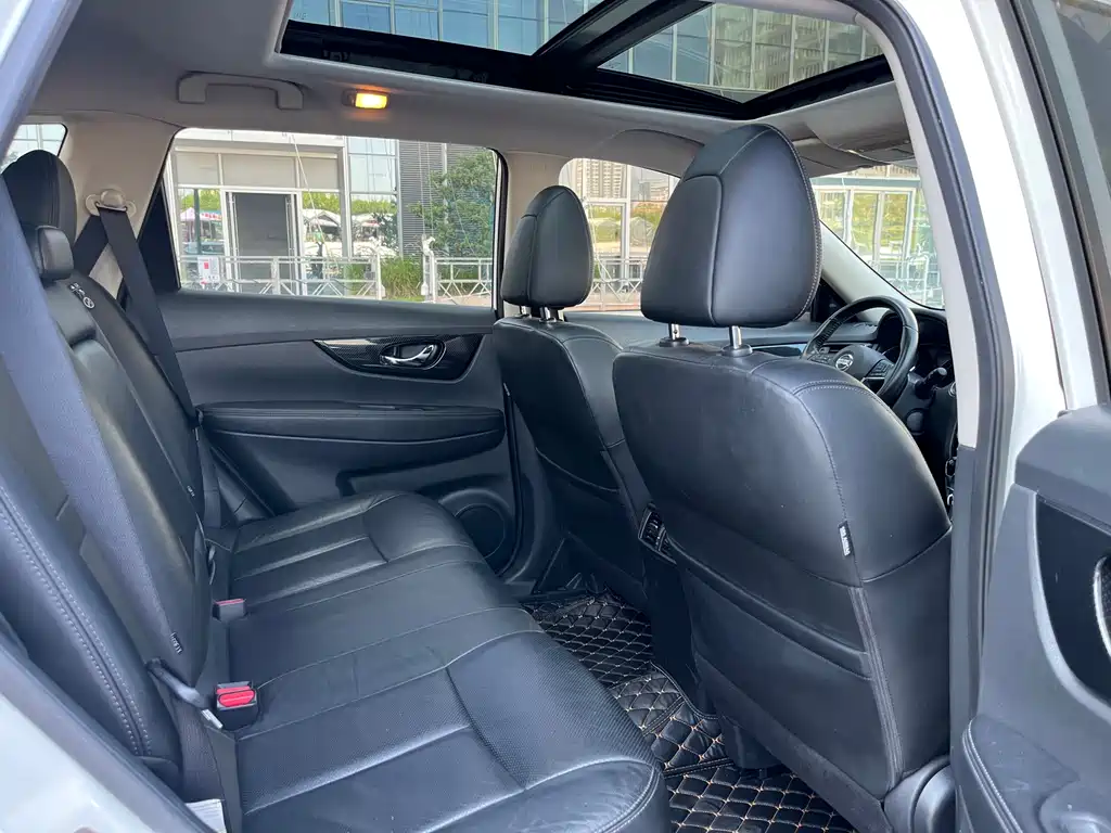 Nissan X-Trail — миниатюра 17