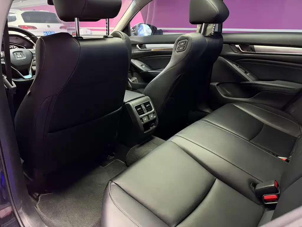 Honda Accord — миниатюра 14