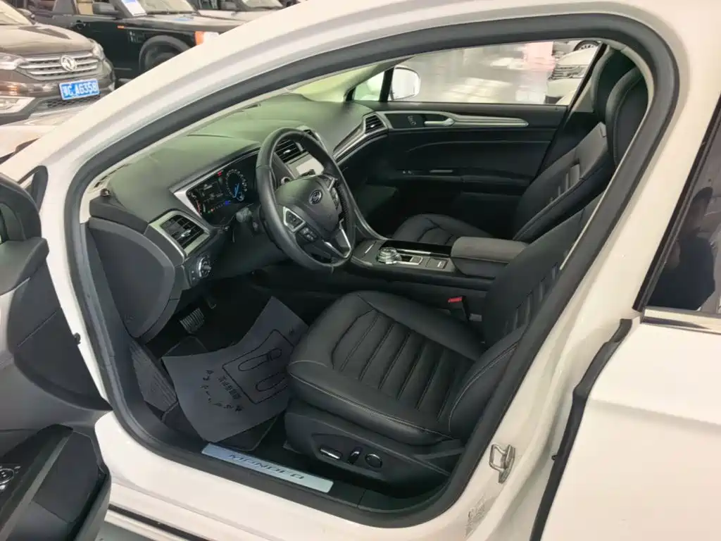 Ford Mondeo — миниатюра 15