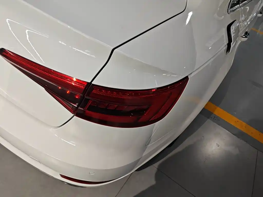 Audi A4L — миниатюра 8