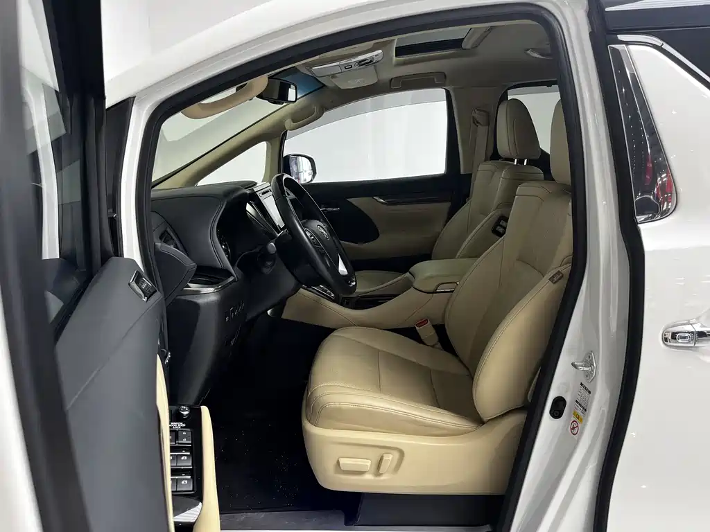 Toyota Alphard 2018 3.5L Luxury