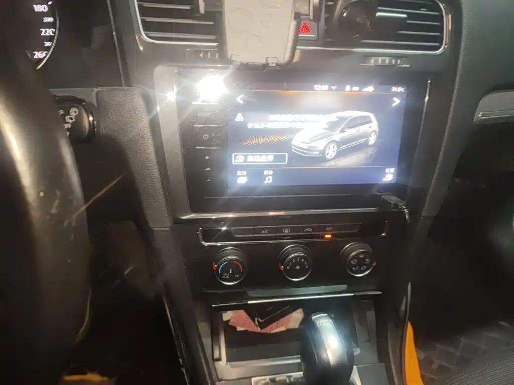 Volkswagen Golf — миниатюра 6