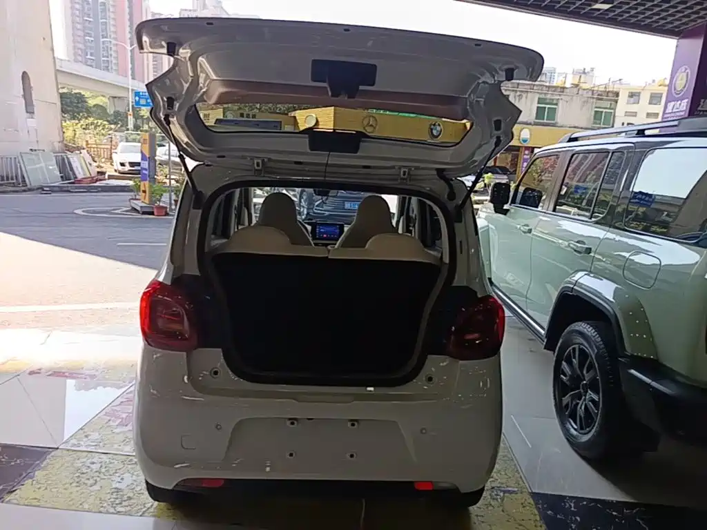Wuling MINIEV — миниатюра 19