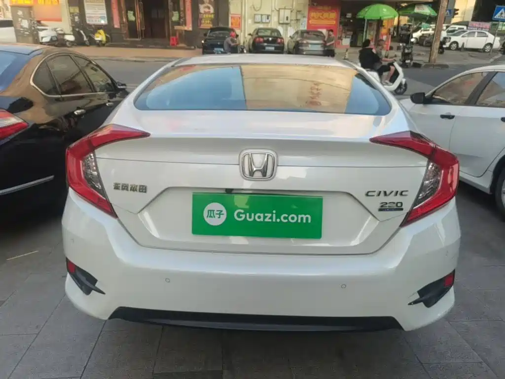 Honda Civic — миниатюра 6
