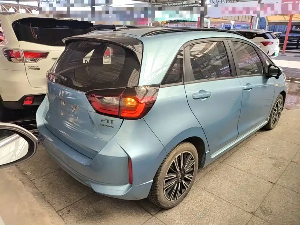Honda Fit — миниатюра 7