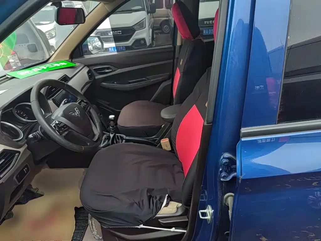 Wuling Hongguang — миниатюра 15
