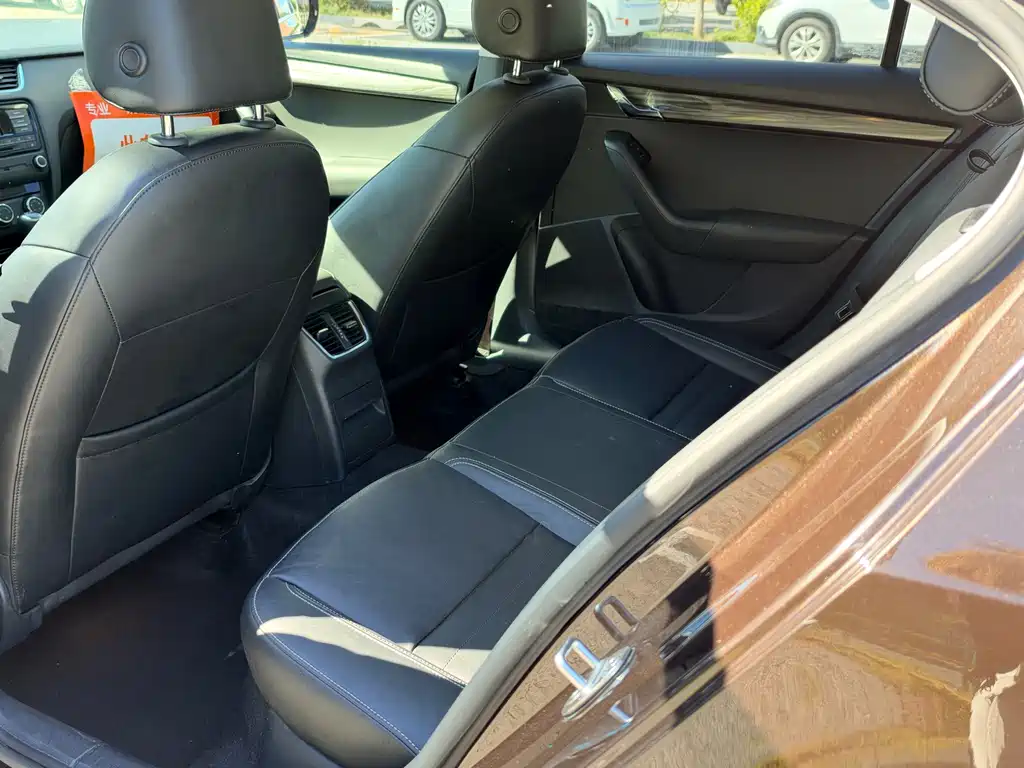 Skoda Octavia — миниатюра 18