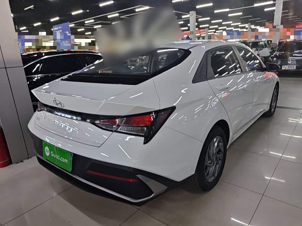 Hyundai Elantra 1.5 л 2026 г. Белый, пробег 100 км