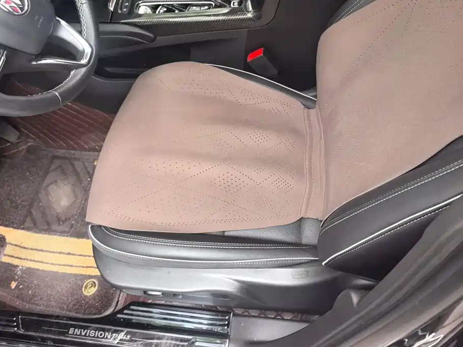 Buick Envision Plus — миниатюра 8
