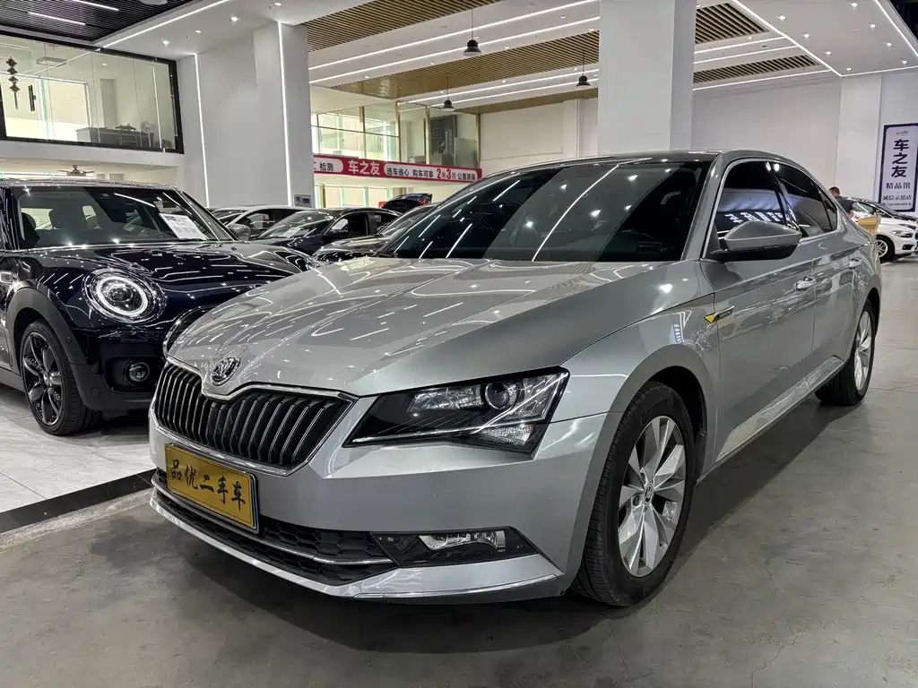 Skoda Superb