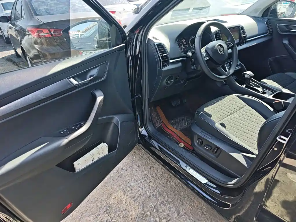 Skoda Karoq — миниатюра 16