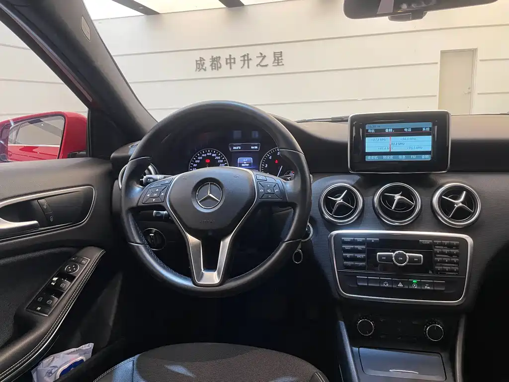 Mercedes-Benz A-Class (Import) — миниатюра 10