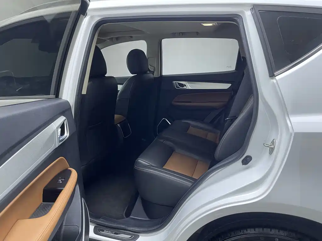 Geely Vision X6 — миниатюра 14