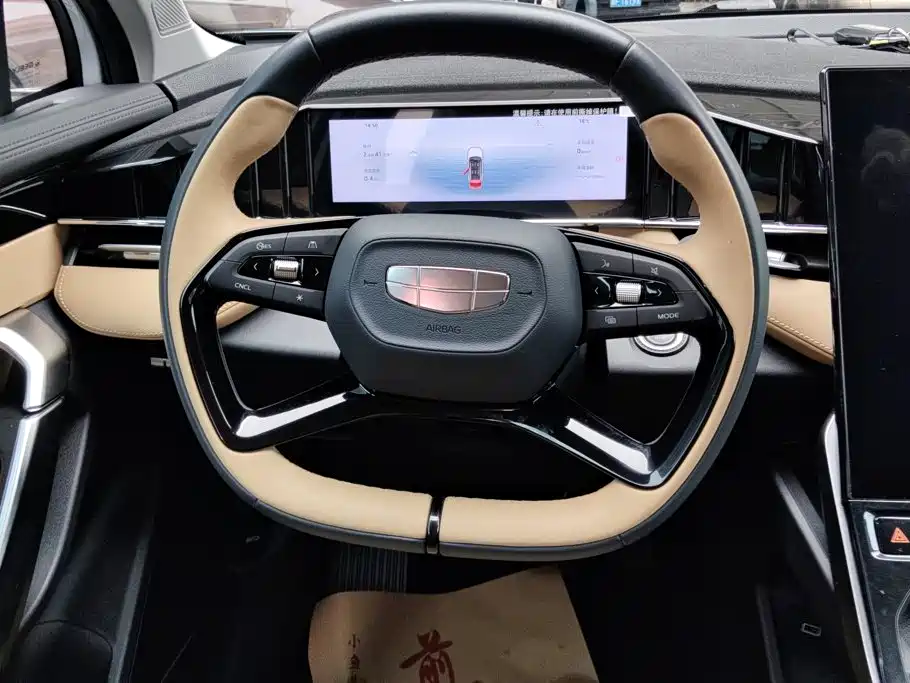 Geely Boyue L — миниатюра 14