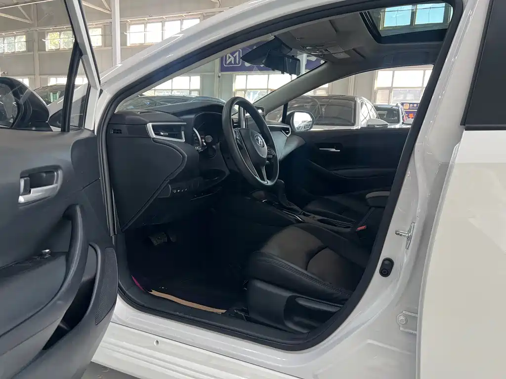 Toyota Corolla — миниатюра 4