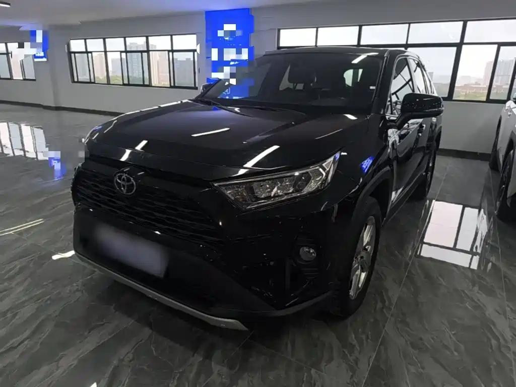 Toyota RAV4 — миниатюра 2