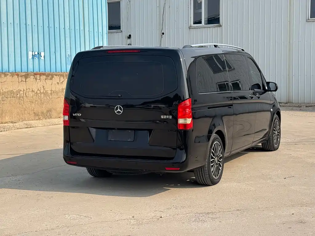 Mercedes-Benz Vito — миниатюра 6