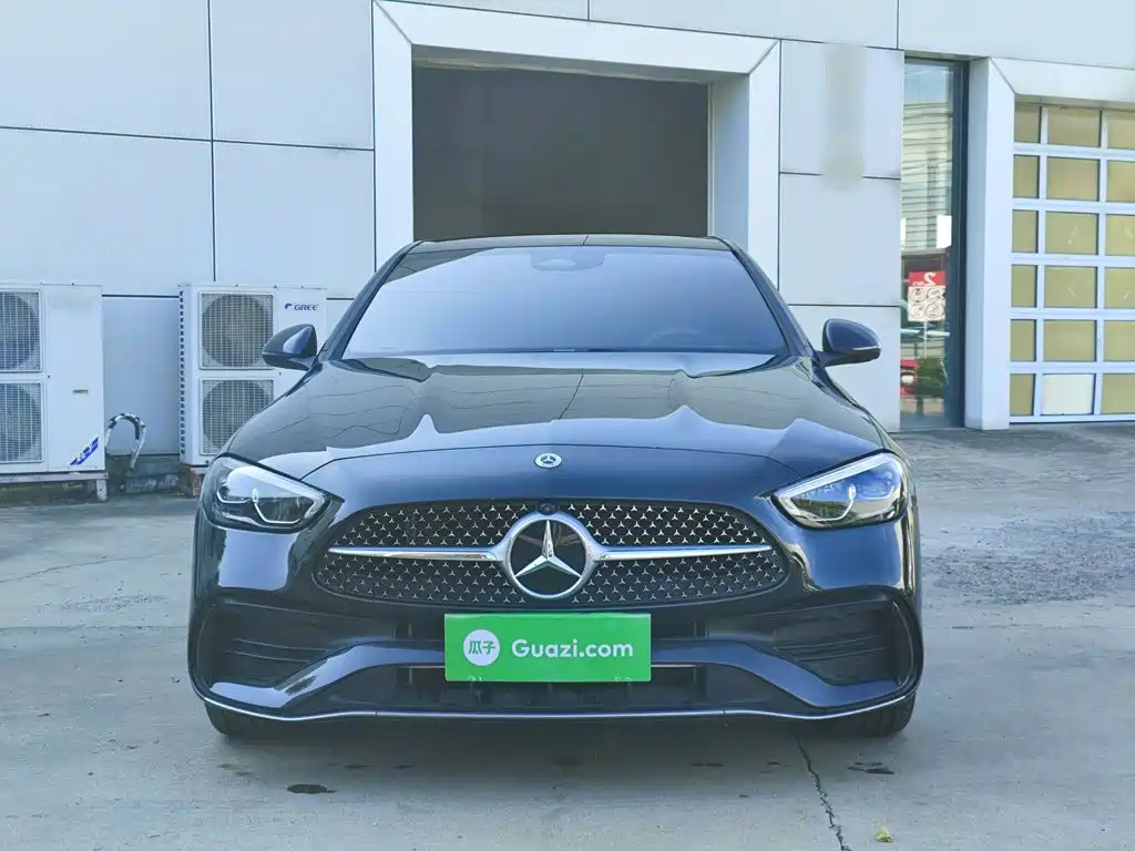 Mercedes-Benz C-Class — миниатюра 3